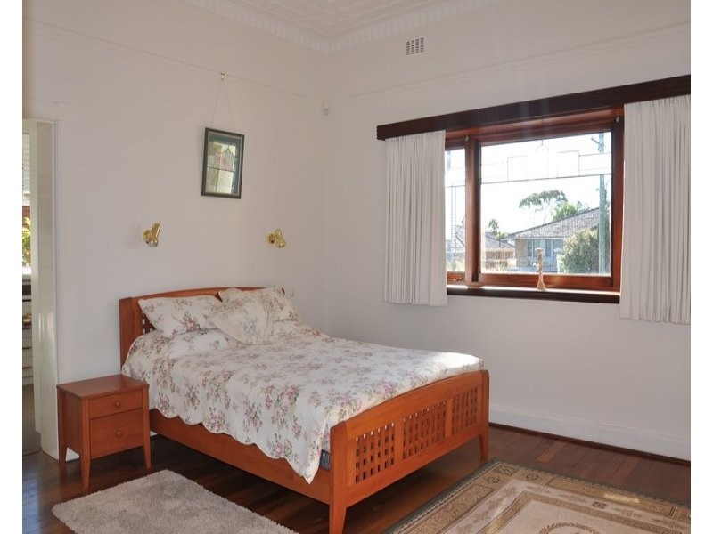 241 South Street, Beaconsfield WA 6162