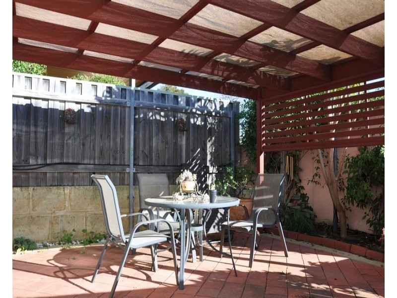 241 South Street, Beaconsfield WA 6162