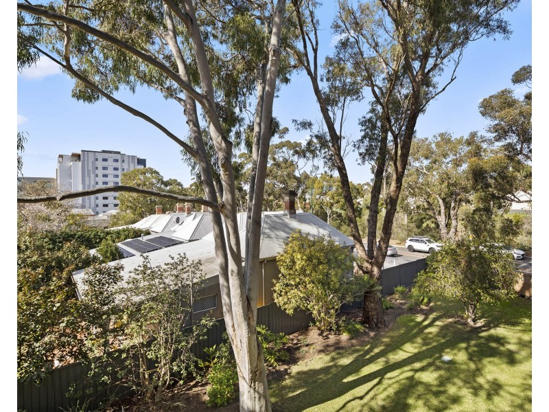 22/190 Railway Parade, West Leederville WA 6007