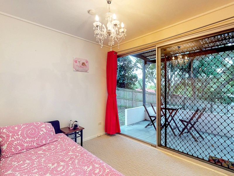 7 Mitchell Court, Mount Ommaney QLD 4074