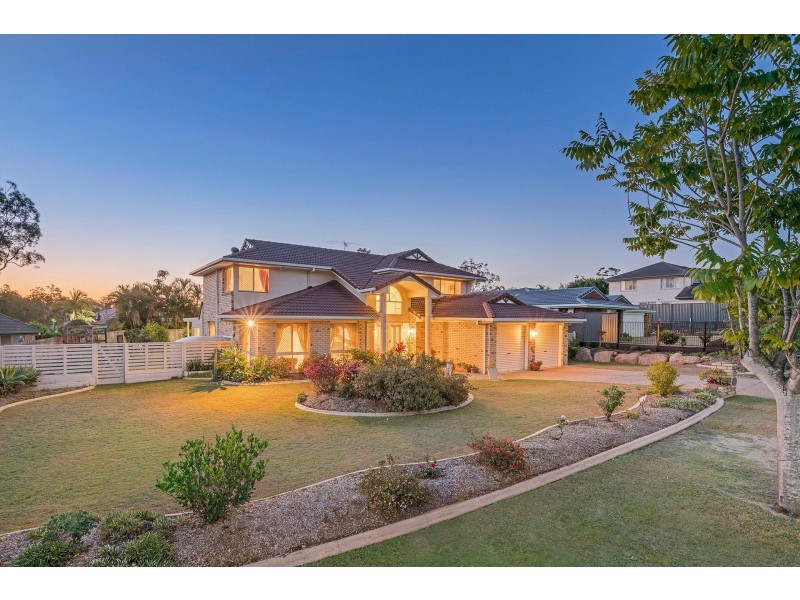 15 Aspen Crescent, Parkinson QLD 4115
