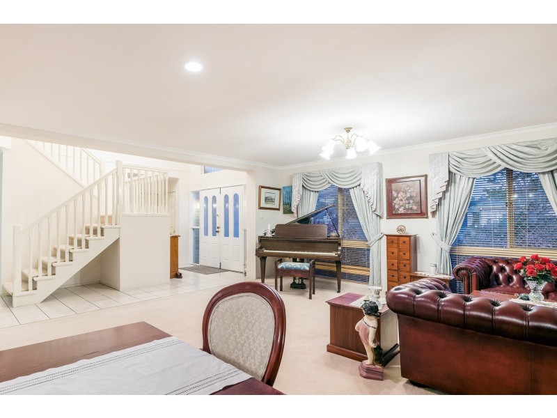15 Aspen Crescent, Parkinson QLD 4115