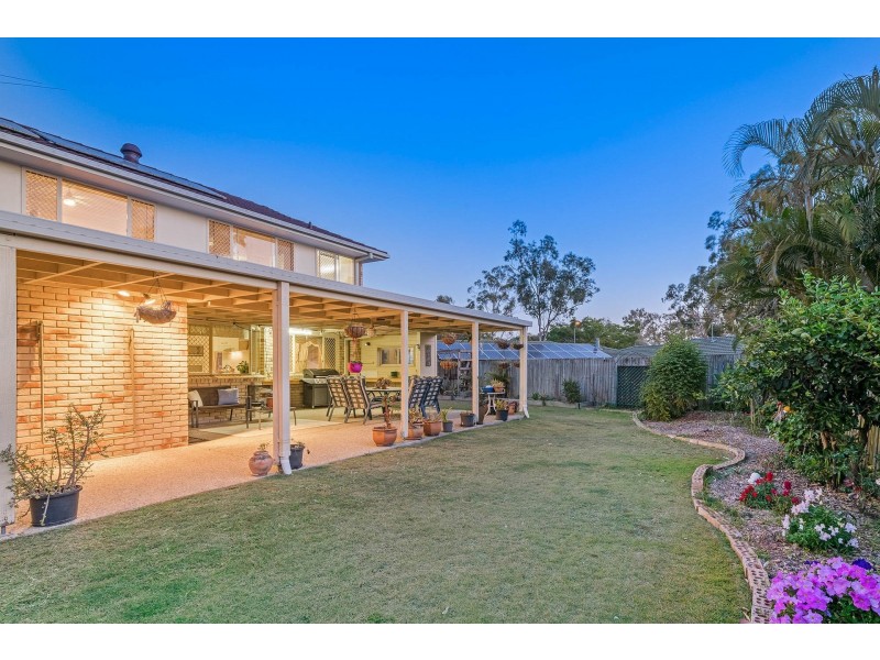 15 Aspen Crescent, Parkinson QLD 4115