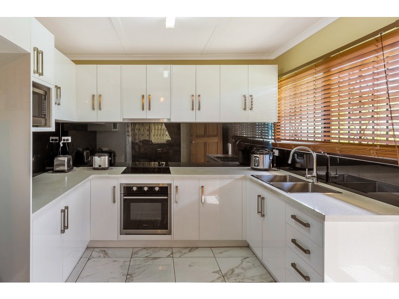 146 North Road, Woodridge QLD 4114