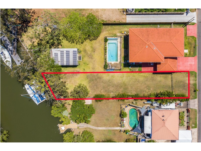 17 Central Avenue, Deagon QLD 4017
