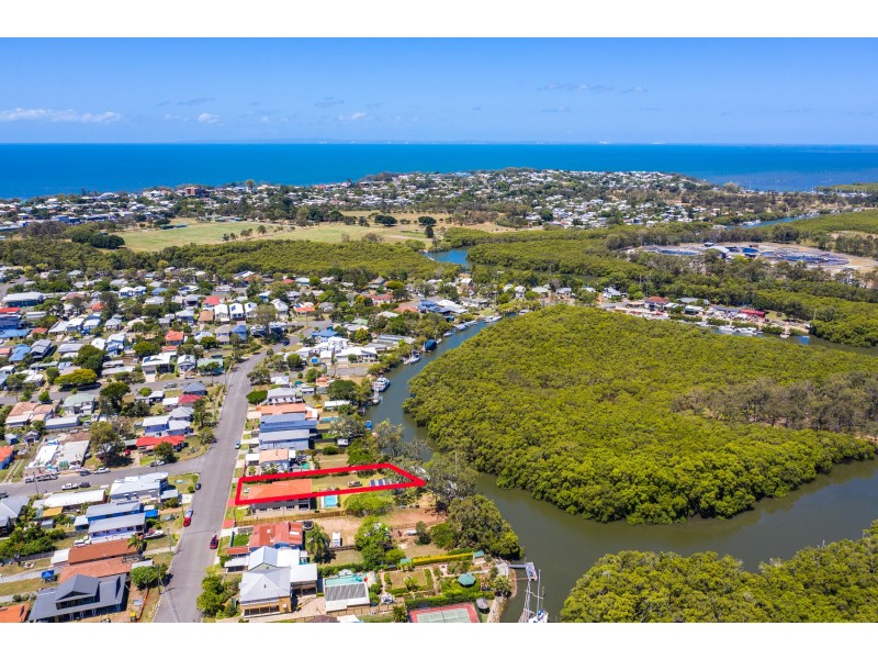 17 Central Avenue, Deagon QLD 4017