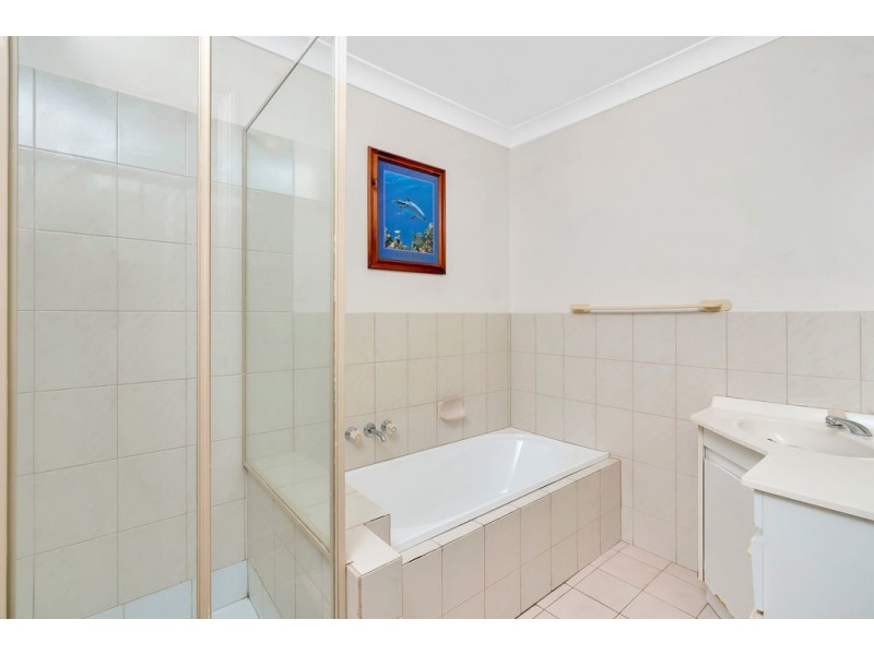 10 Wickham Crescent, Tugun QLD 4224