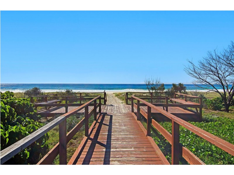 10 Wickham Crescent, Tugun QLD 4224
