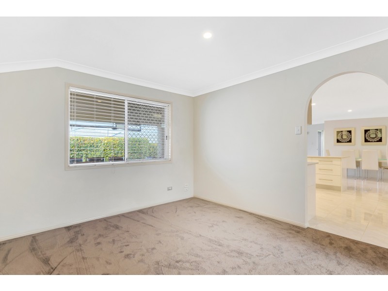 2 Gulubia Place, Calamvale QLD 4116