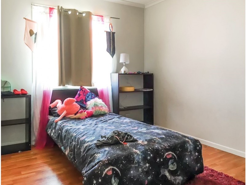 26 Egan Street, Beachmere QLD 4510