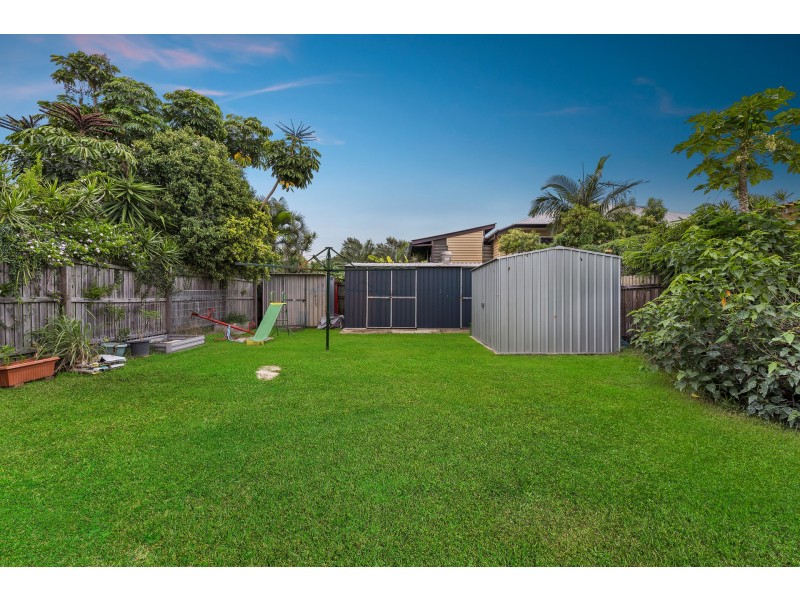 12 Central Avenue, Deagon QLD 4017