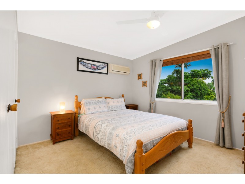 12 Central Avenue, Deagon QLD 4017