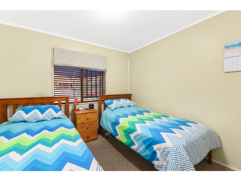 12 Central Avenue, Deagon QLD 4017