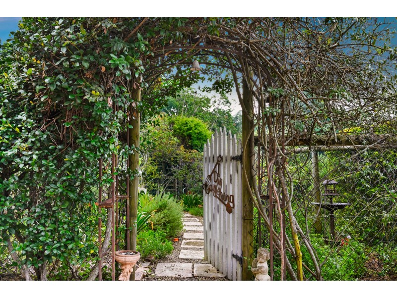 3 Caravel Court, Caboolture South QLD 4510