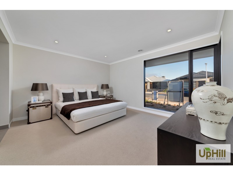 Cranbourne North VIC 3977