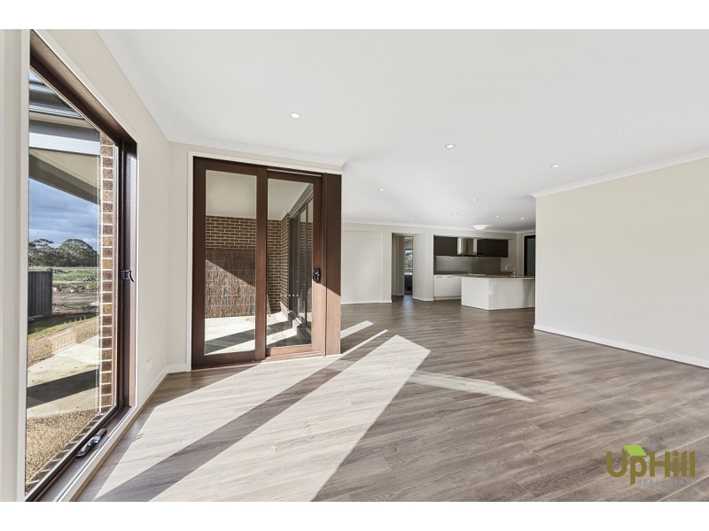 15 KAMALA ROAD, Clyde North VIC 3978