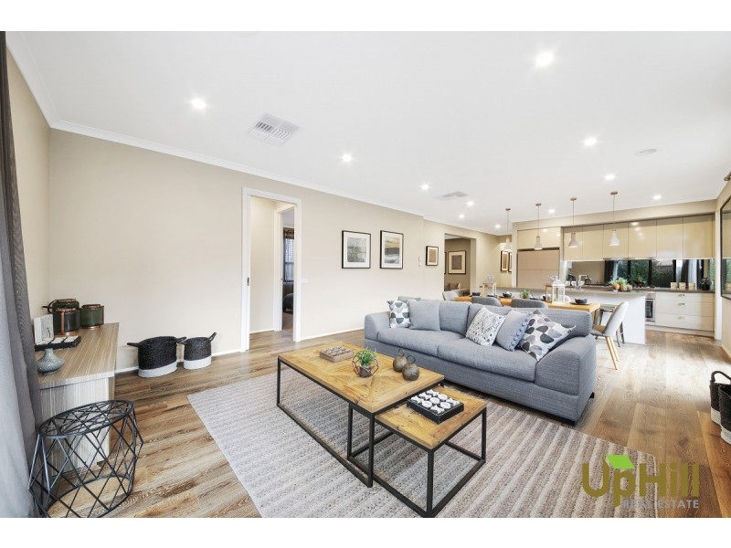 12 LUCINDA LANE, Cranbourne North VIC 3977