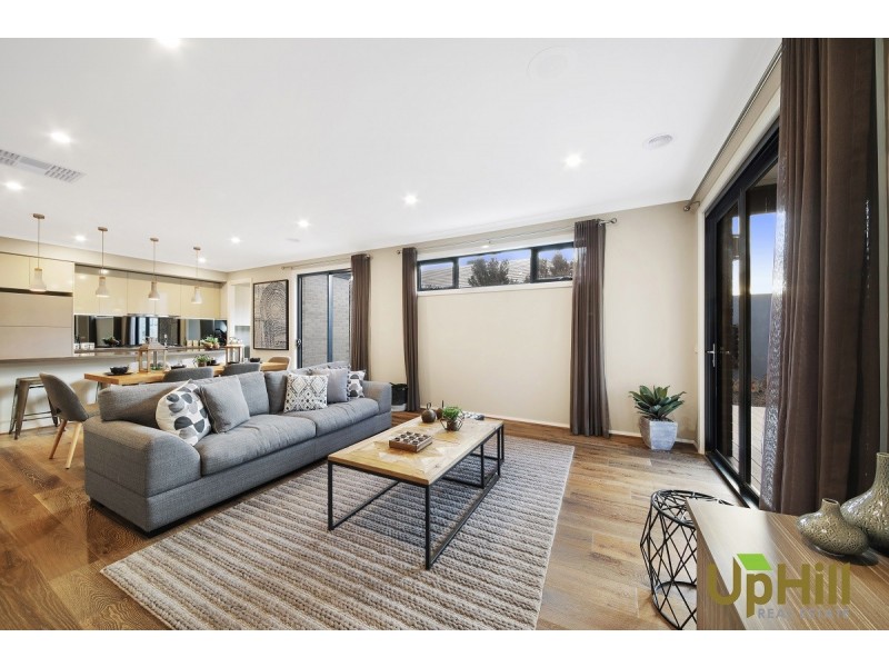 12 LUCINDA LANE, Cranbourne North VIC 3977