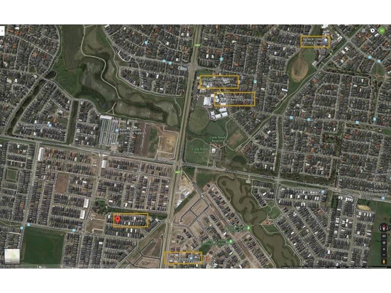 12 LUCINDA LANE, Cranbourne North VIC 3977