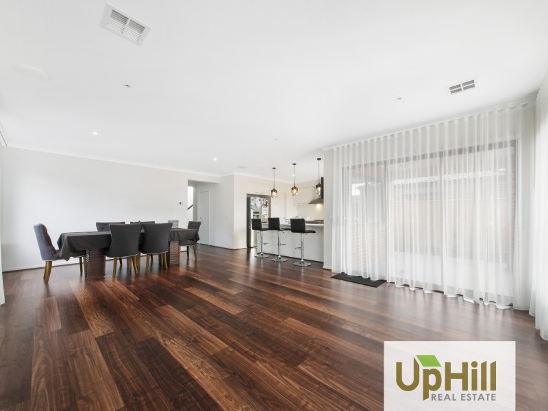 55 MOXHAM DRIVE, Clyde North VIC 3978