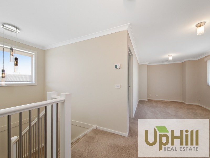 47 RIVERSTONE BOULEVARD, Clyde North VIC 3978