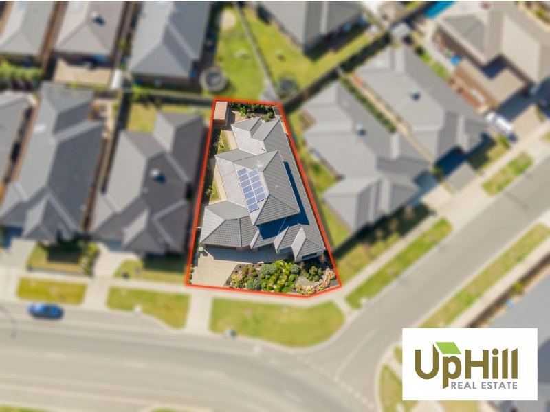 47 RIVERSTONE BOULEVARD, Clyde North VIC 3978