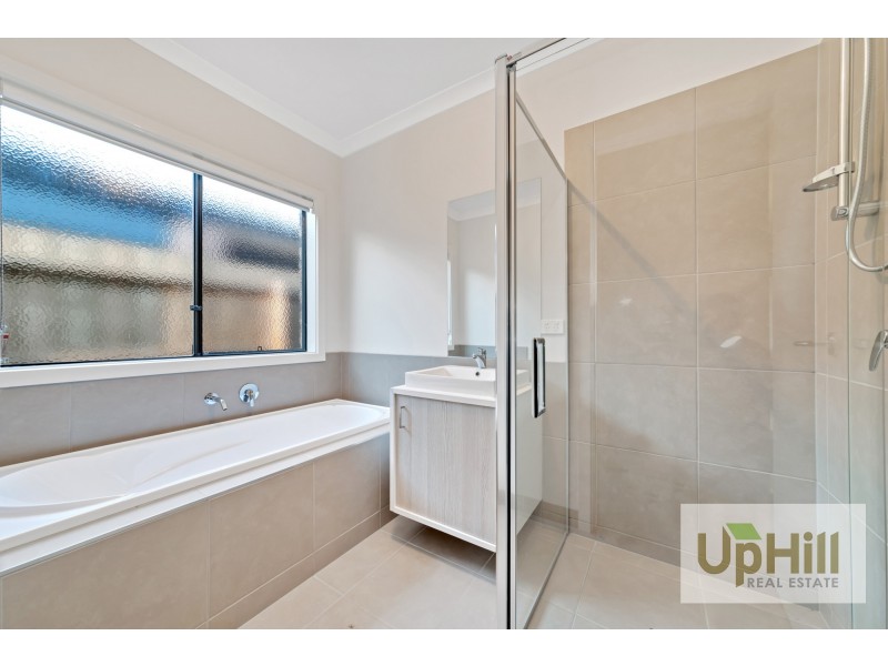 92 FIORELLI BOULEVARD, Cranbourne East VIC 3977
