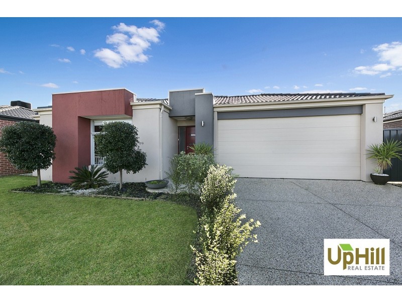 30 BRADFORD DRIVE, Cranbourne East VIC 3977