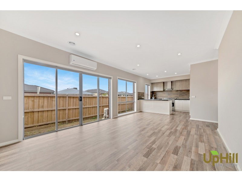 53 FAIRWEATHER PARADE, Officer VIC 3809