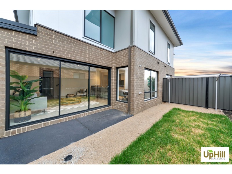 47 GLENROSE BOULEVARD, Clyde North VIC 3978