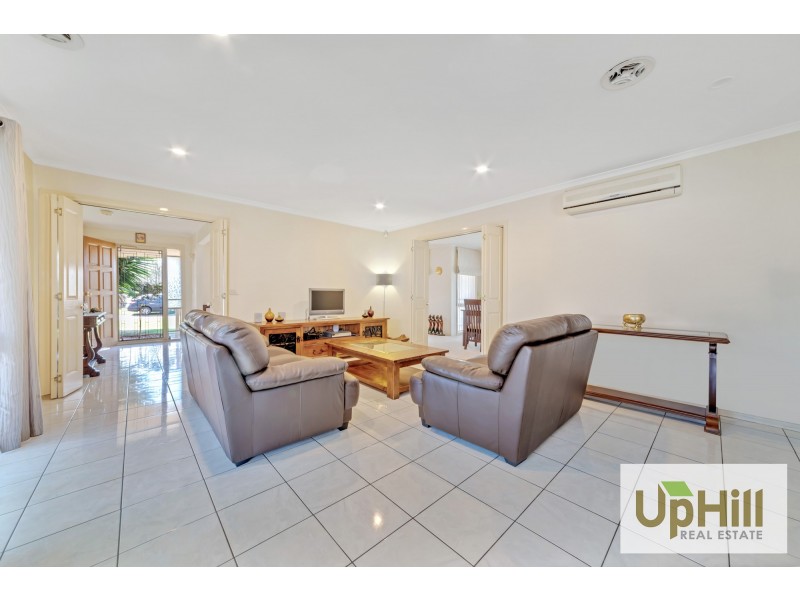 1 MERION COURT, Rowville VIC 3178