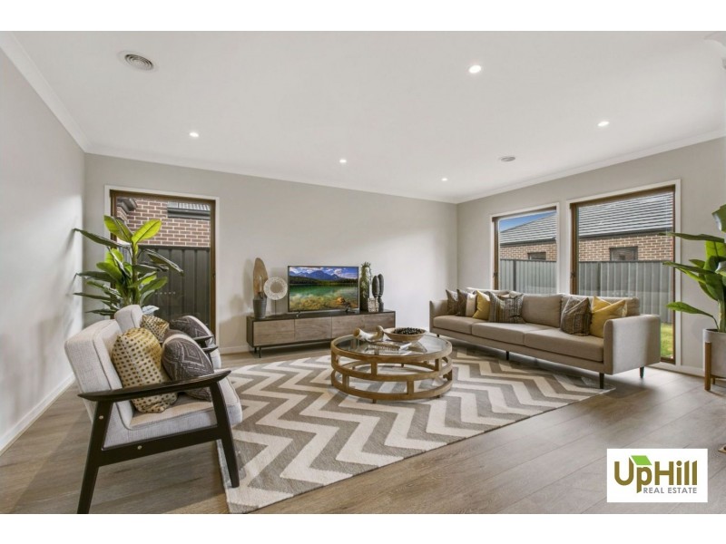 1 Copabella Circuit, Clyde North VIC 3978