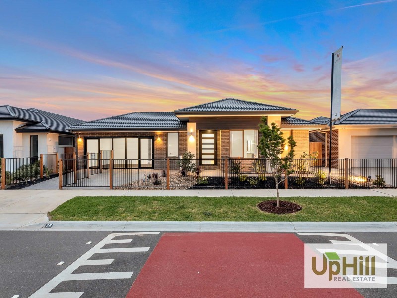 26 MURPHY STREET, Clyde North VIC 3978