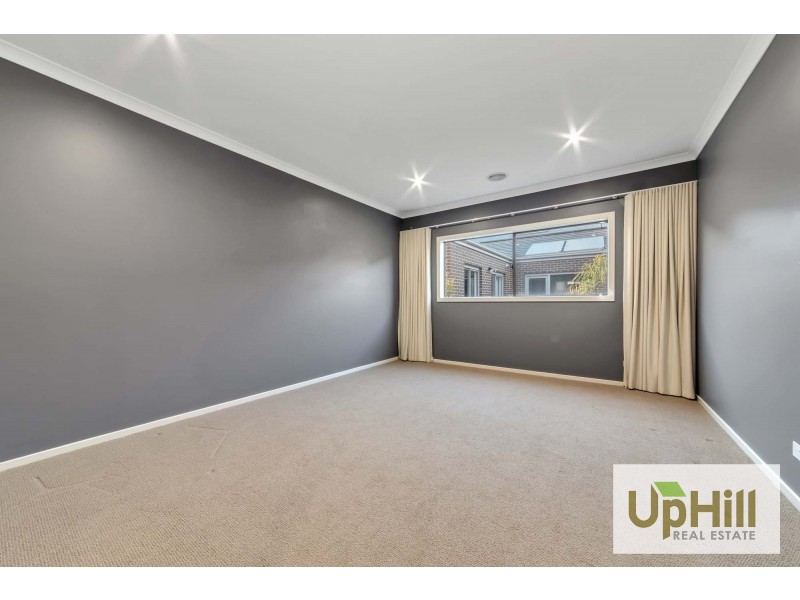 26 MURPHY STREET, Clyde North VIC 3978