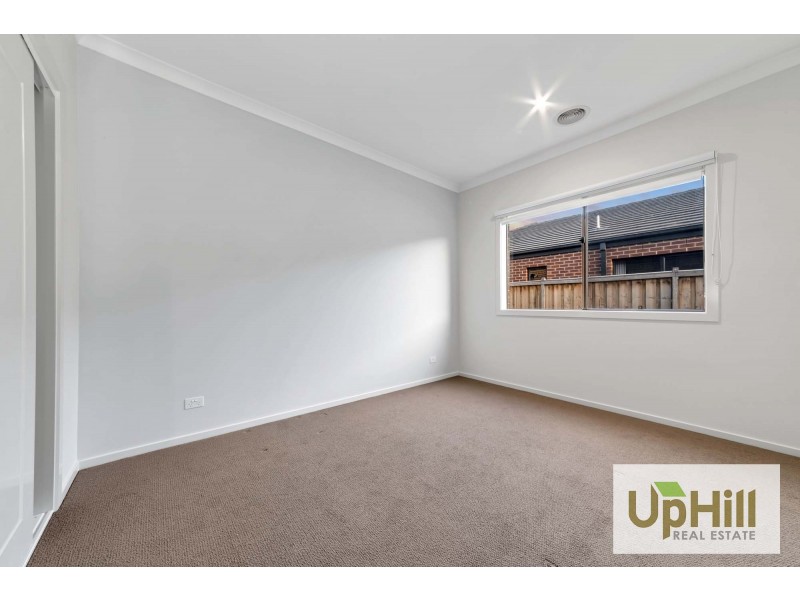 26 MURPHY STREET, Clyde North VIC 3978