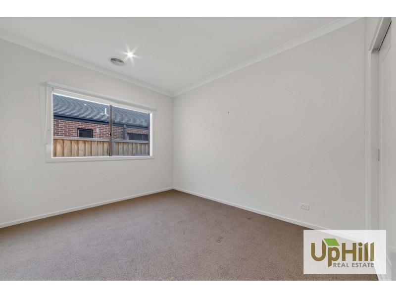 26 MURPHY STREET, Clyde North VIC 3978