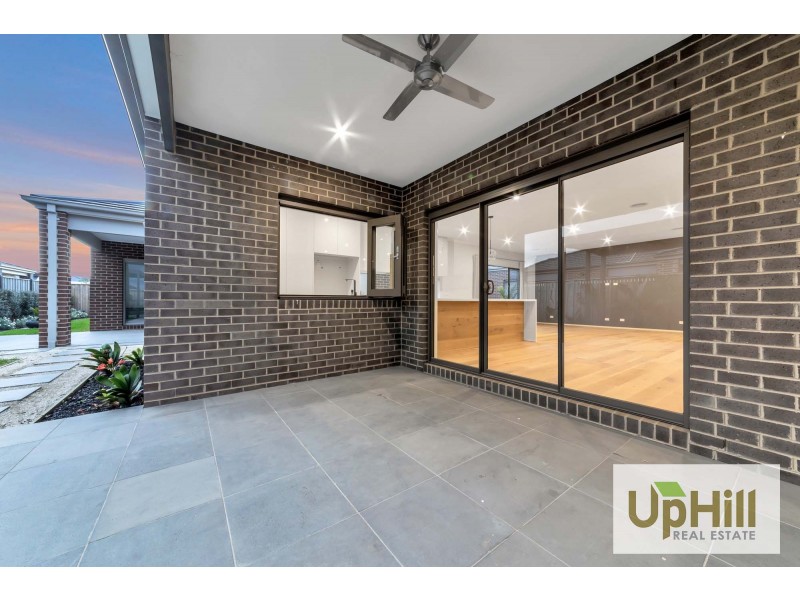 26 MURPHY STREET, Clyde North VIC 3978