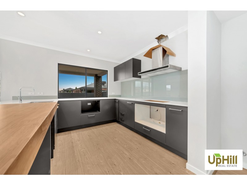 Cranbourne North VIC 3977