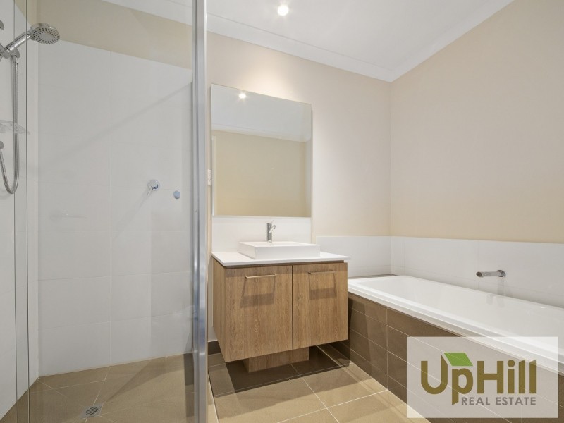 18 REVELWOOD WAY, Clyde North VIC 3978