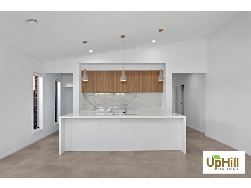 118 Heybridge Street, Clyde VIC 3978