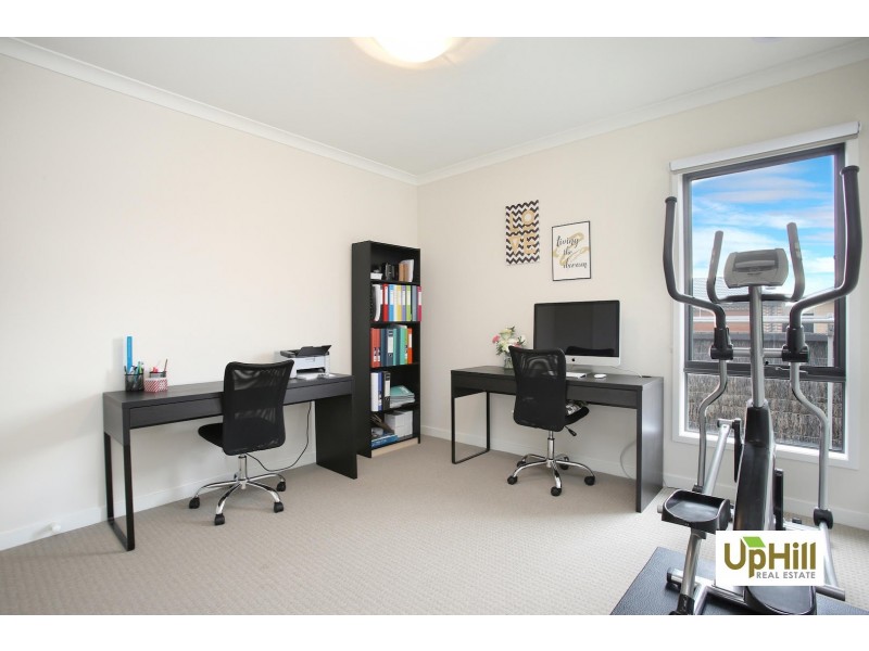 31 Belcam Circuit, Clyde North VIC 3978