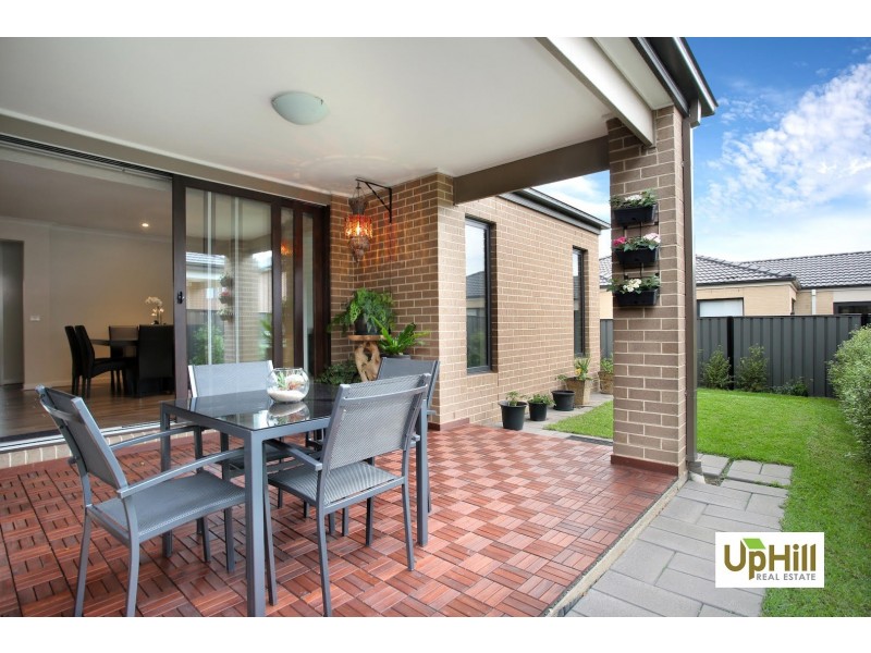 31 Belcam Circuit, Clyde North VIC 3978