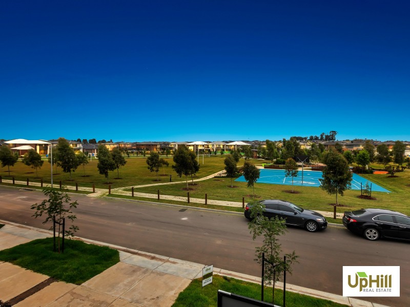 14 REVELWOOD WAY, Clyde North VIC 3978