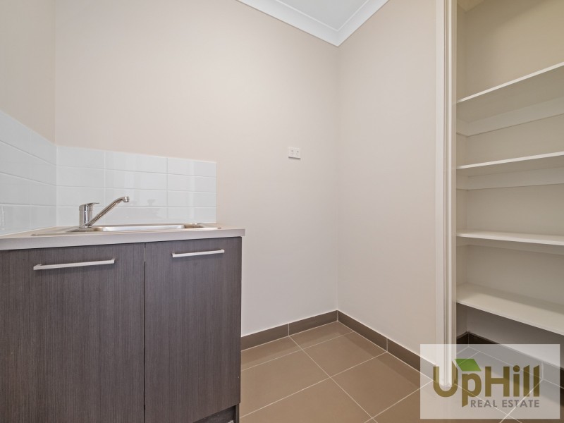 14 REVELWOOD WAY, Clyde North VIC 3978