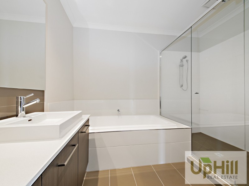 14 REVELWOOD WAY, Clyde North VIC 3978