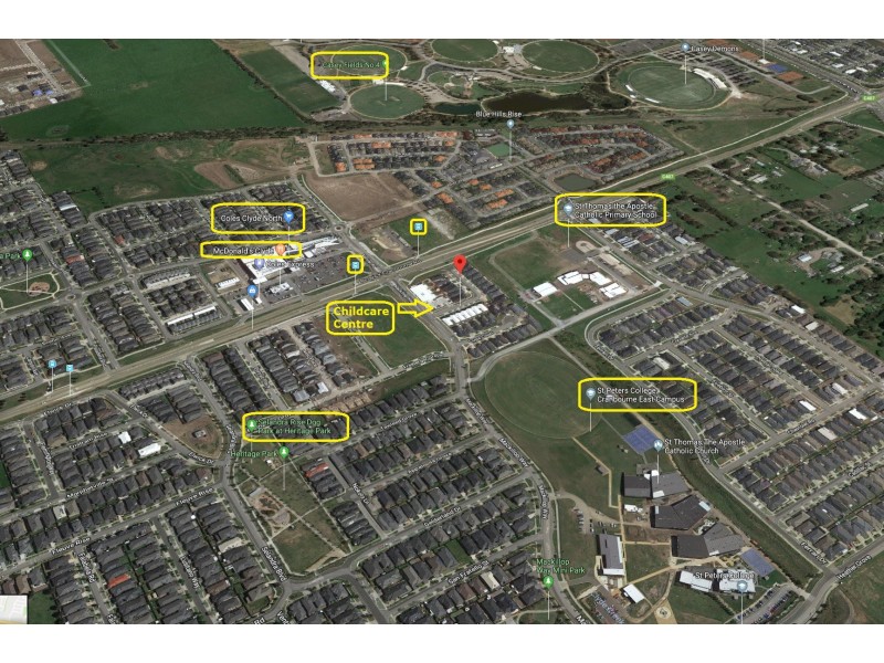 14 SALOON CIRCUIT, Clyde North VIC 3978