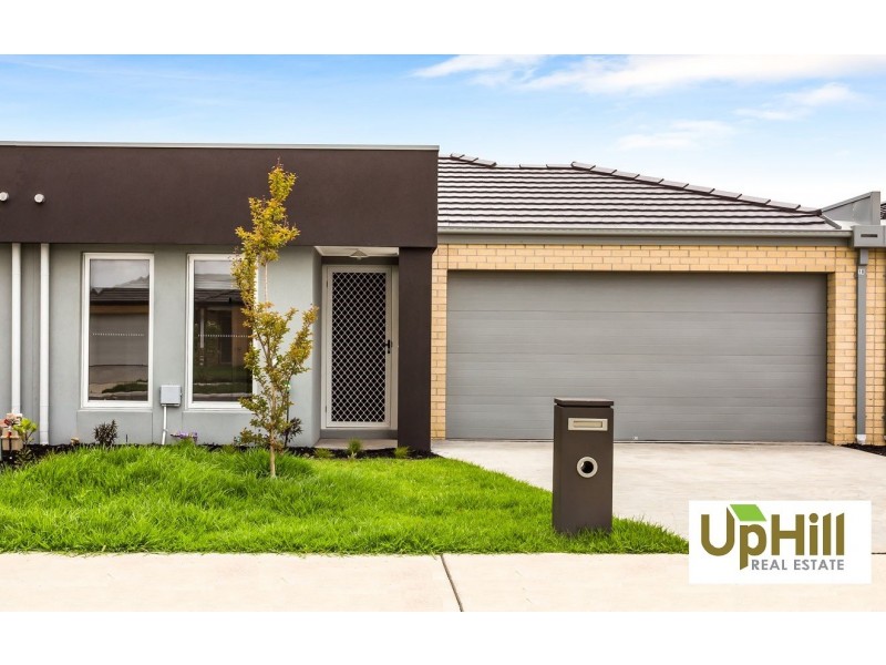 Clyde North VIC 3978