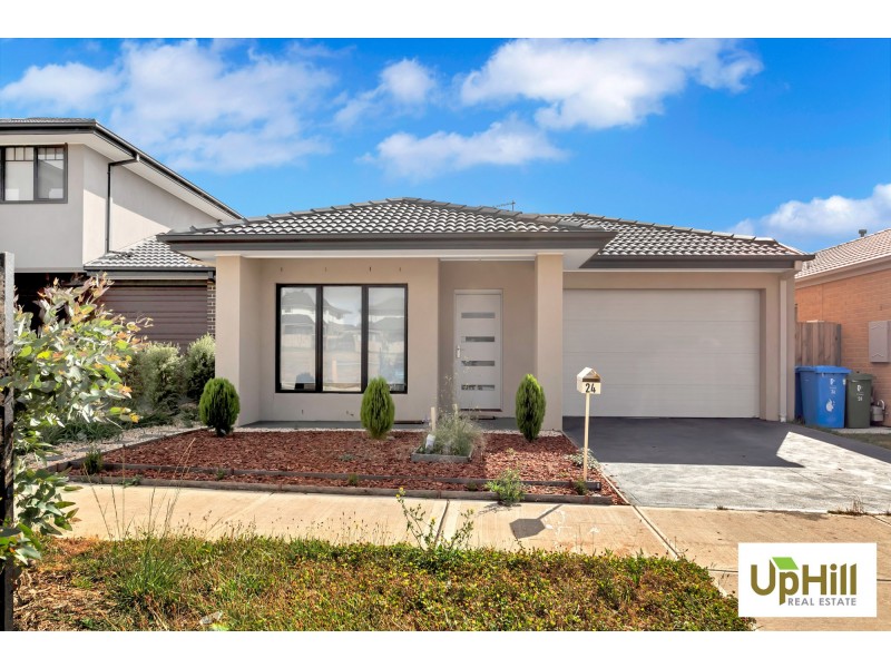 24 Greenslate Street, Clyde North VIC 3978