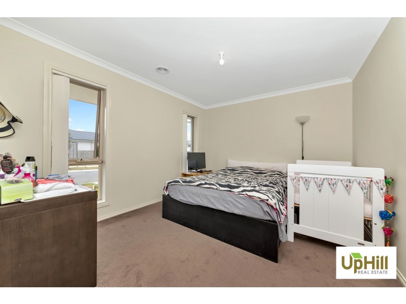 25 Shale Rise, Officer VIC 3809