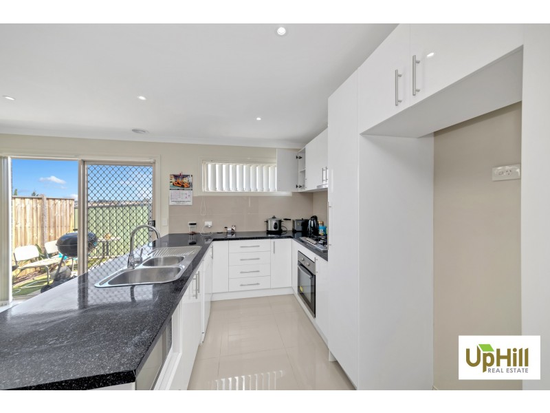 25 Shale Rise, Officer VIC 3809